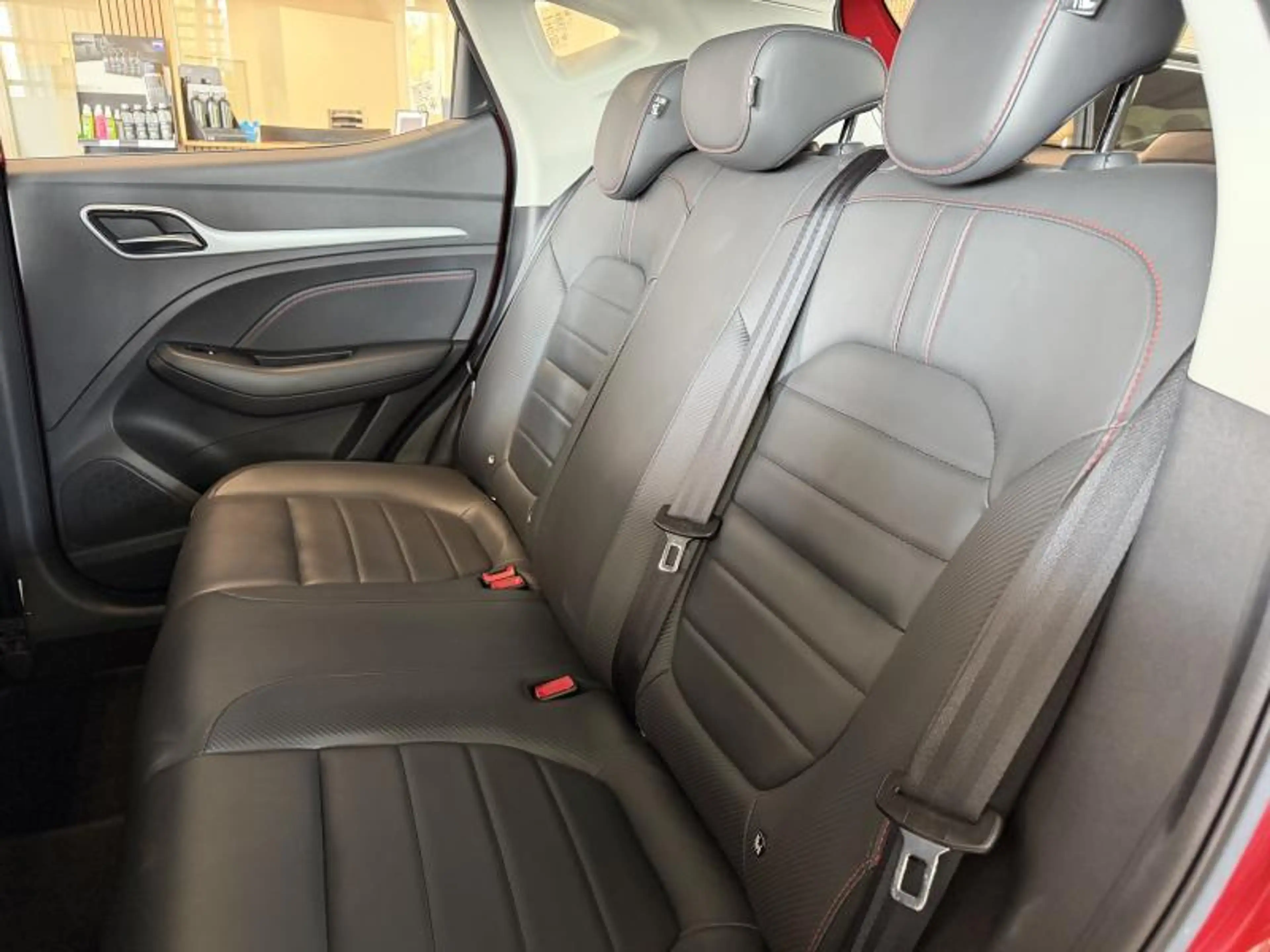 MG ZS 1.0T-GDi Luxury | FULL OPTION! — photo 15