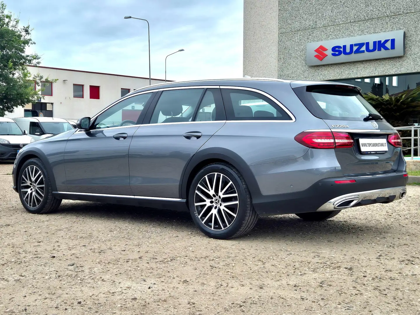 Mercedes-Benz E 220 Classe E SW All-Terrain SW Premium 4matic Grigio - 2