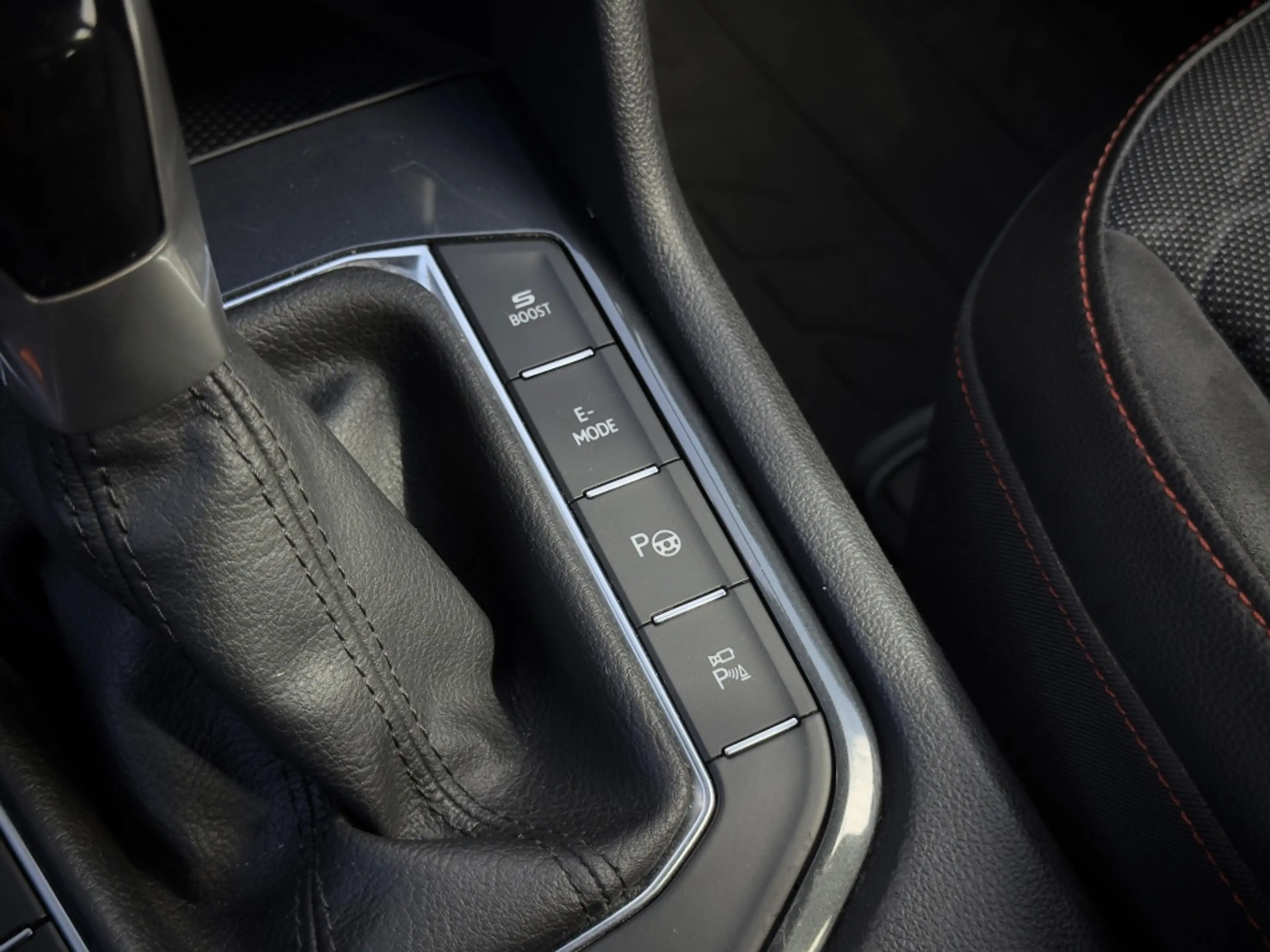 SEAT Tarraco | FR e-Hybrid | SOH 96% | Adaptive Cruise | Trekha — photo 37