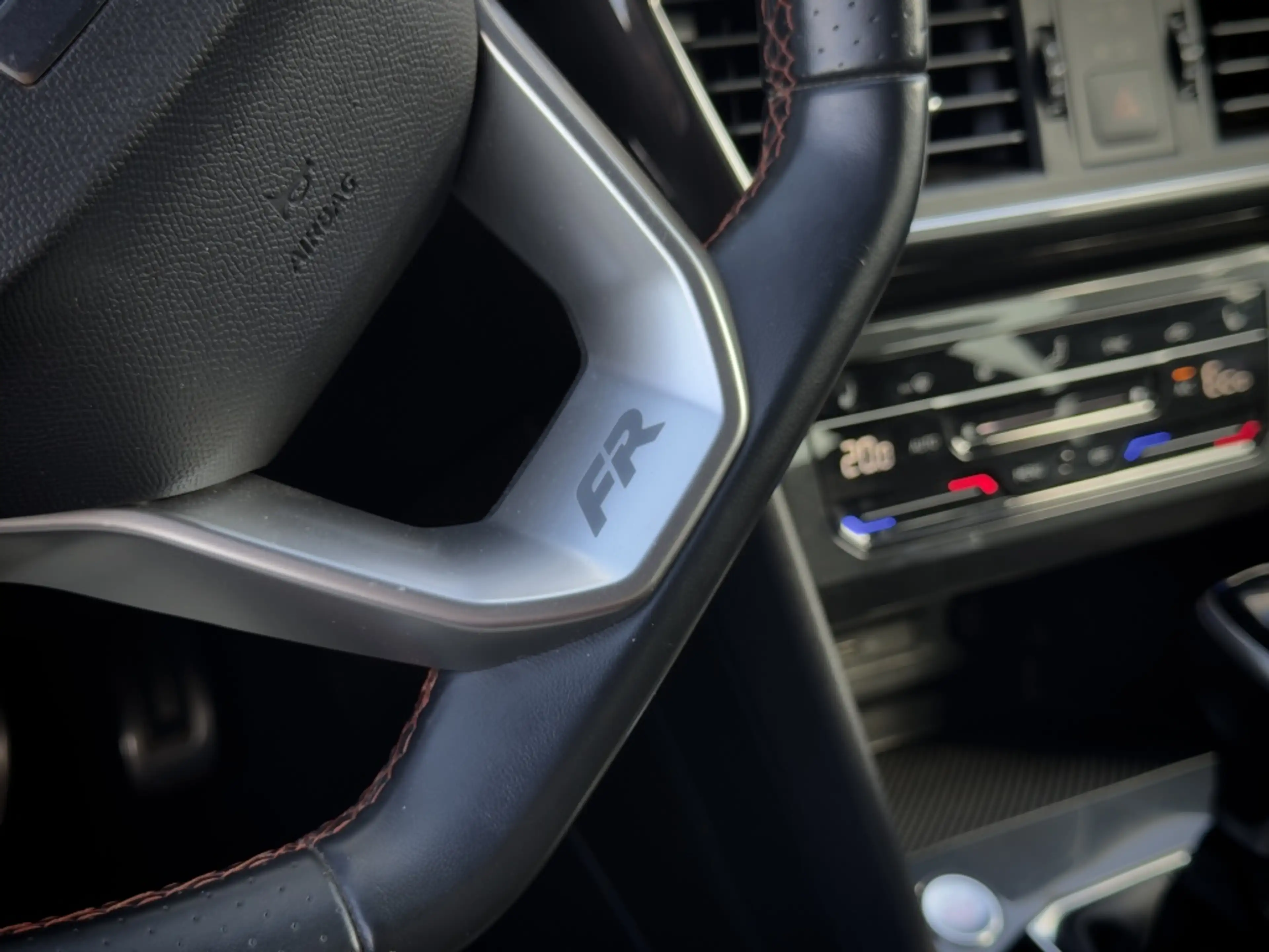 SEAT Tarraco | FR e-Hybrid | SOH 96% | Adaptive Cruise | Trekha — photo 45
