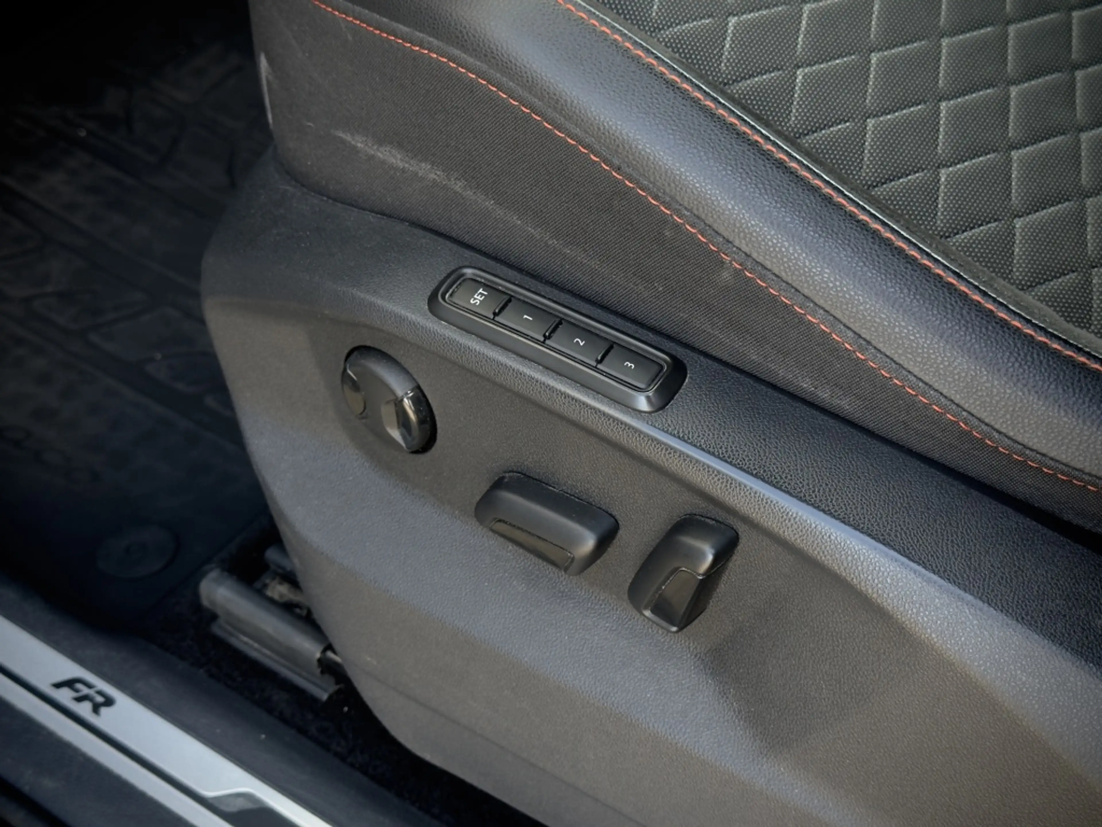 SEAT Tarraco | FR e-Hybrid | SOH 96% | Adaptive Cruise | Trekha — photo 8