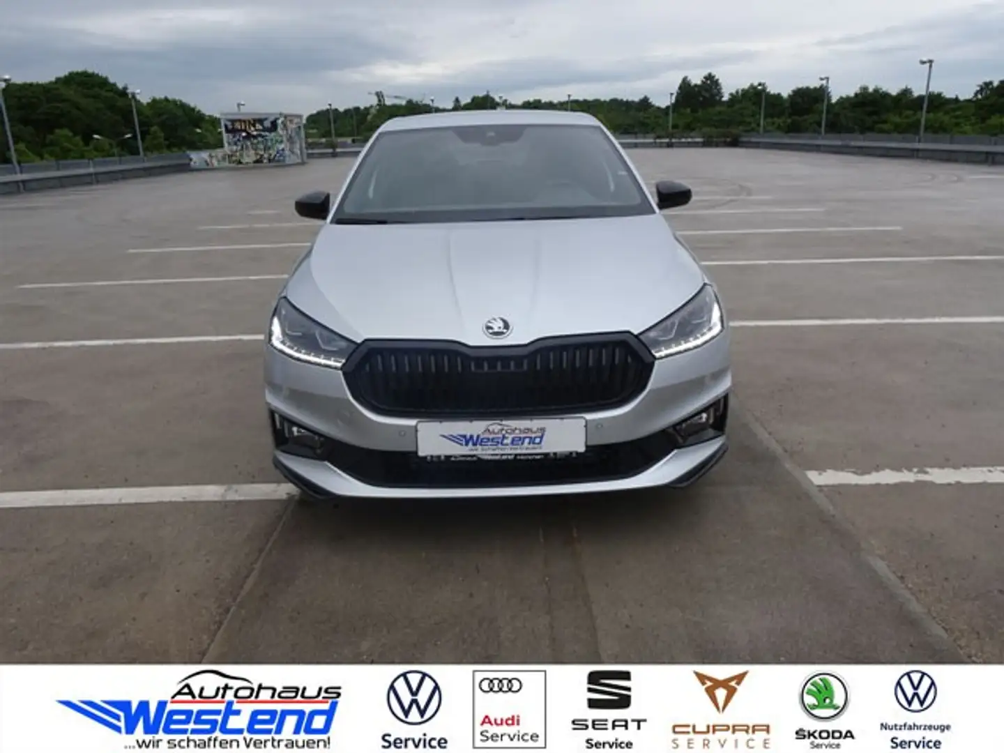 Skoda Fabia Monte Carlo 1.0l TSI 85kW Automatik LED Klima Silber - 1