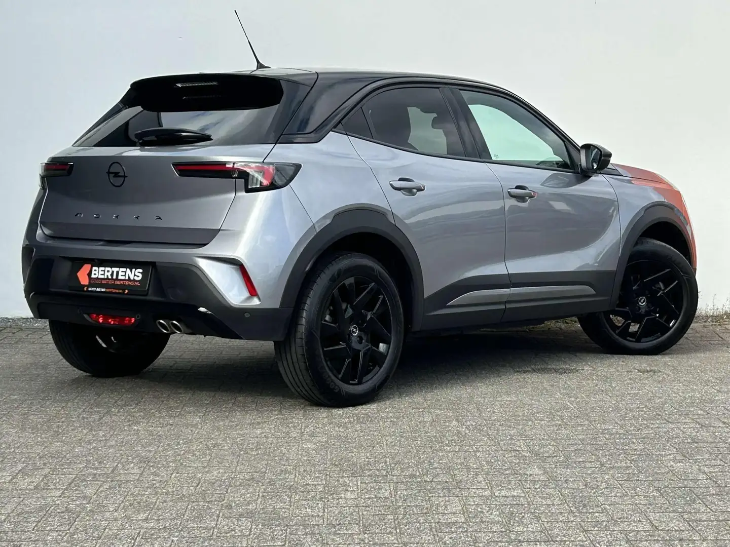 Opel Mokka 130 Turbo Automaat GS | Parkeercamera | Navi | App Grijs - 2