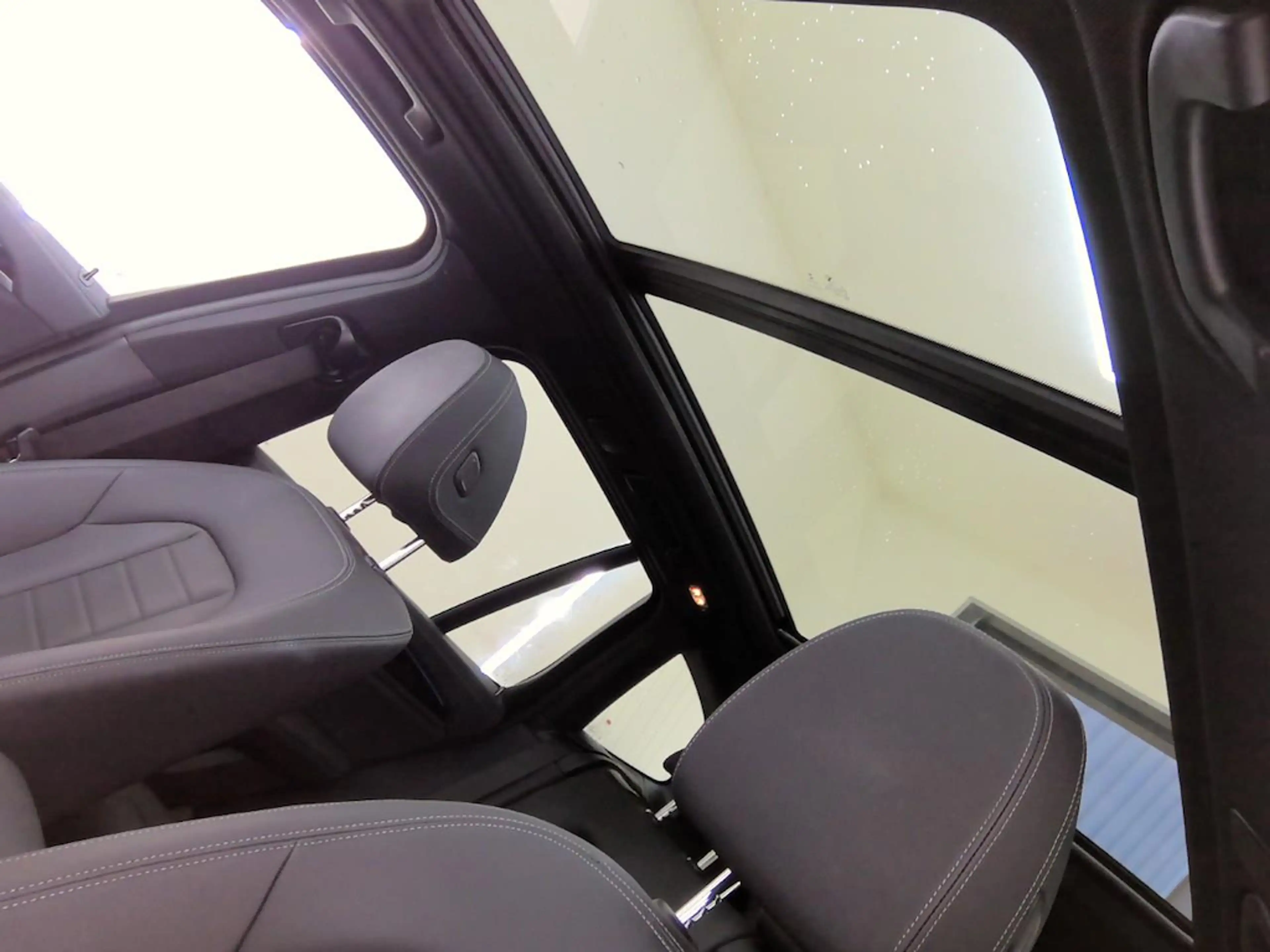 BMW iX3 Executive 80 kWh SOH 96% 3 Fase [trekhaak Panorama — photo 9