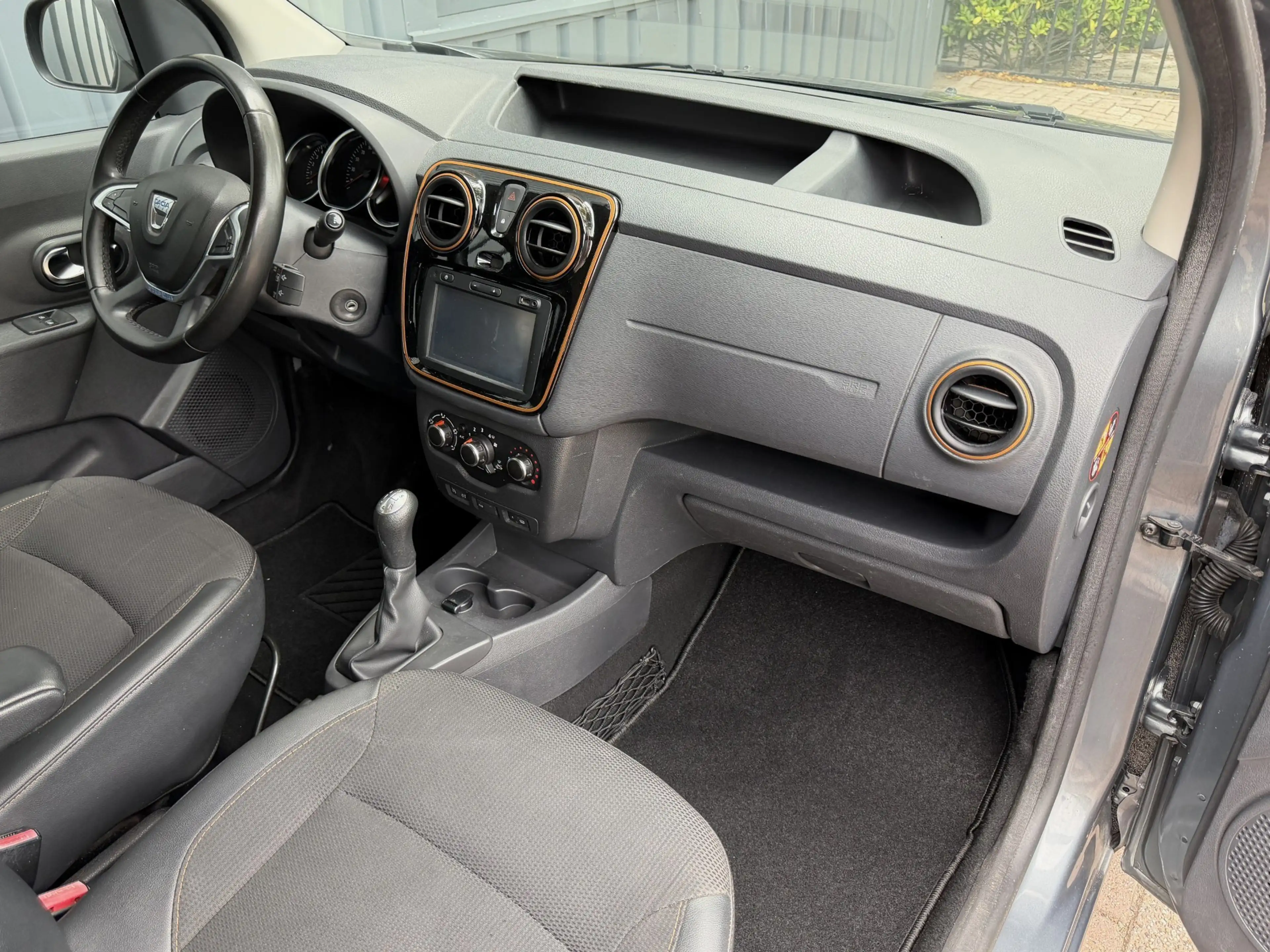 Dacia Dokker 1.2 TCe S&S Série Limitée Stepway APK!/NAVI!/ — photo 10