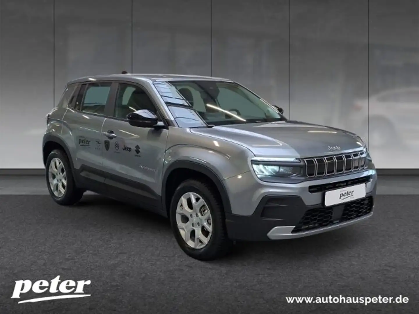 Jeep Avenger Avenger e-Hybrid MY24 Altitude 1.2l T3 48V 81kW Grau - 2