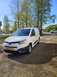 Proace City 1.5 D-4D Live