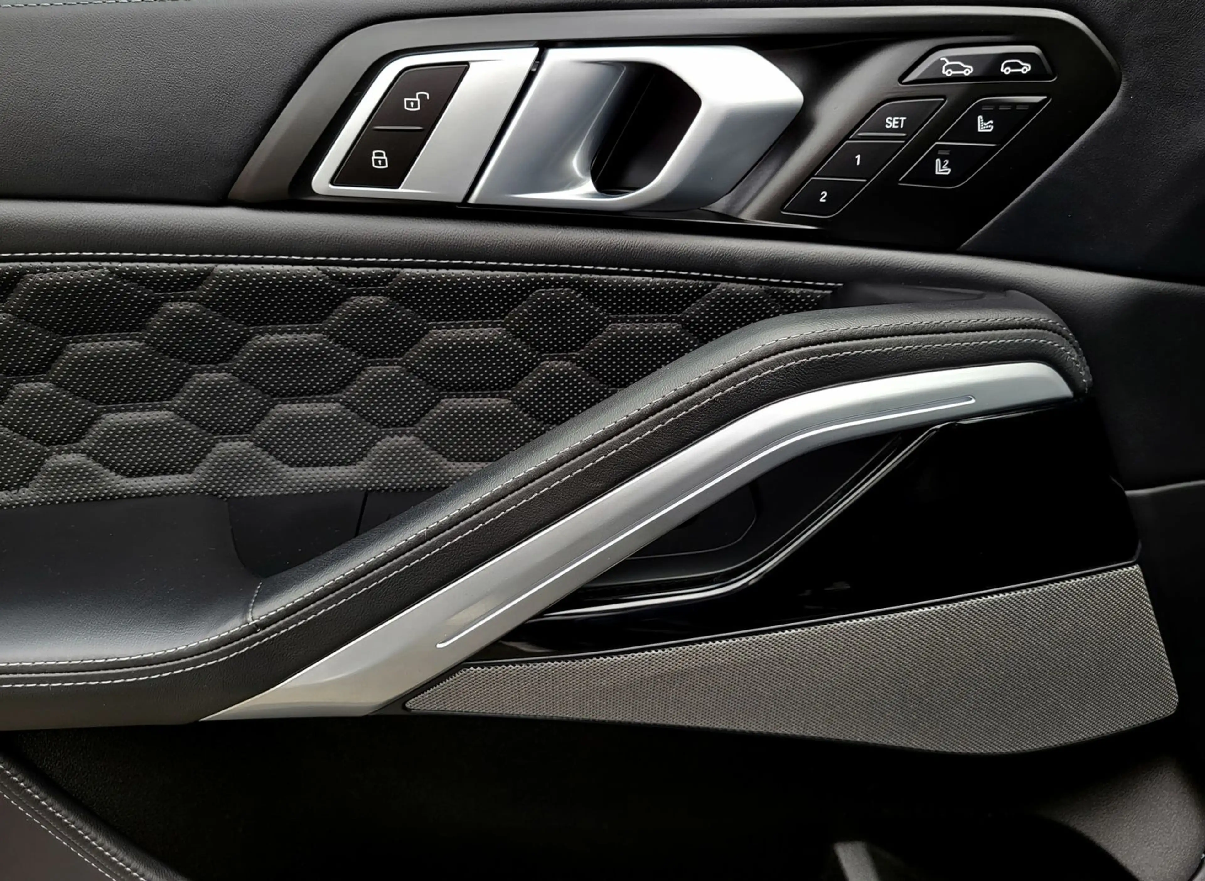 BMW X6 M Competition 360°|LASER|SOFT-CLOSE|HUD|H&K — photo 11