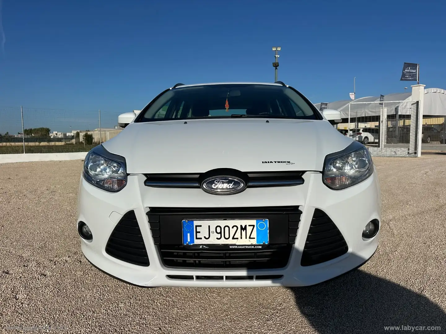 Ford Focus Focus 1.6 TDCi 115CV SW Titanium AUTOCARRO N1 5POS Blanc - 2