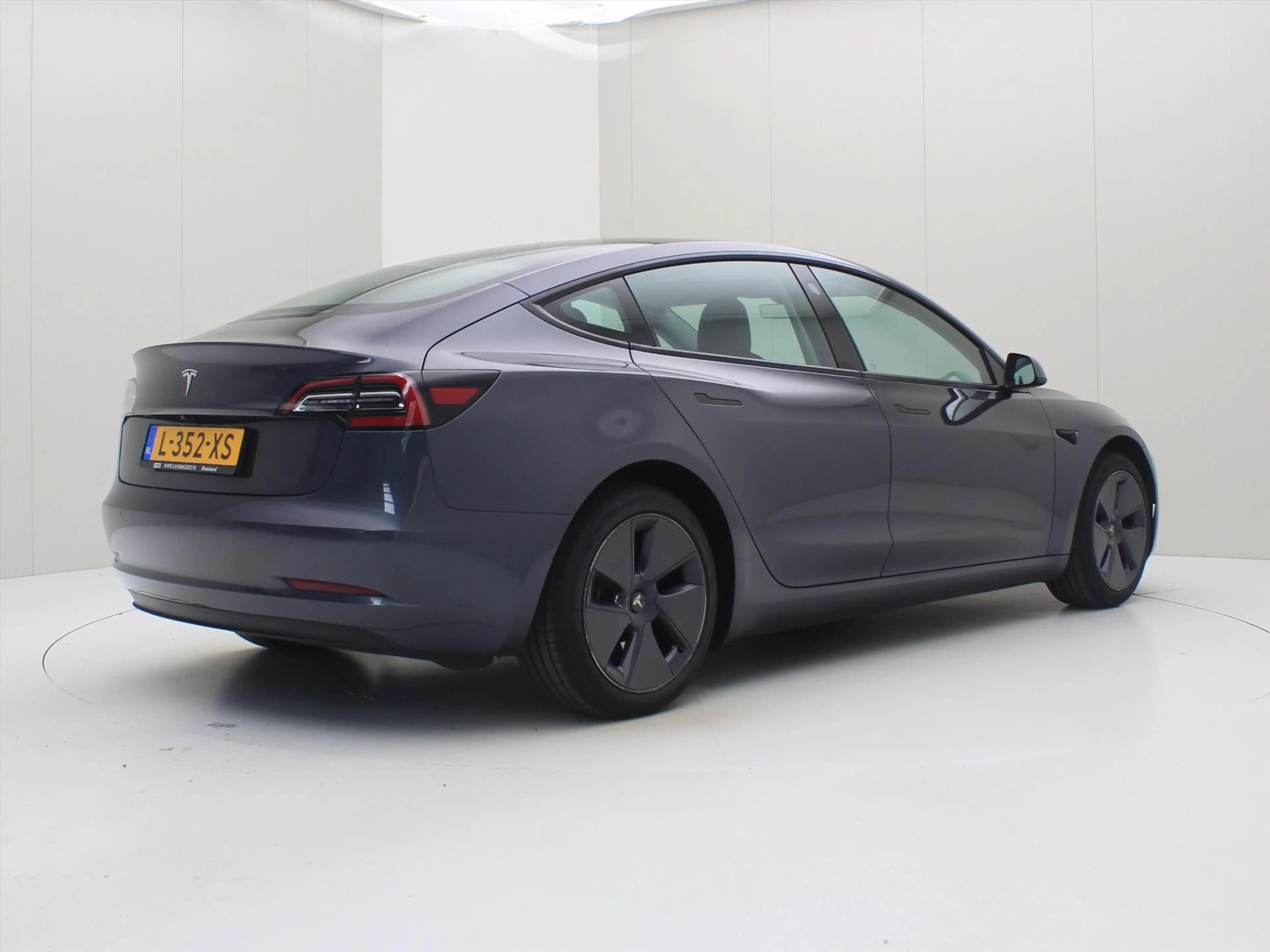 Tesla Model 3 Standard RWD Plus FACELIFT 90,6% SoH [ LFP-ACCU+WA — photo 2