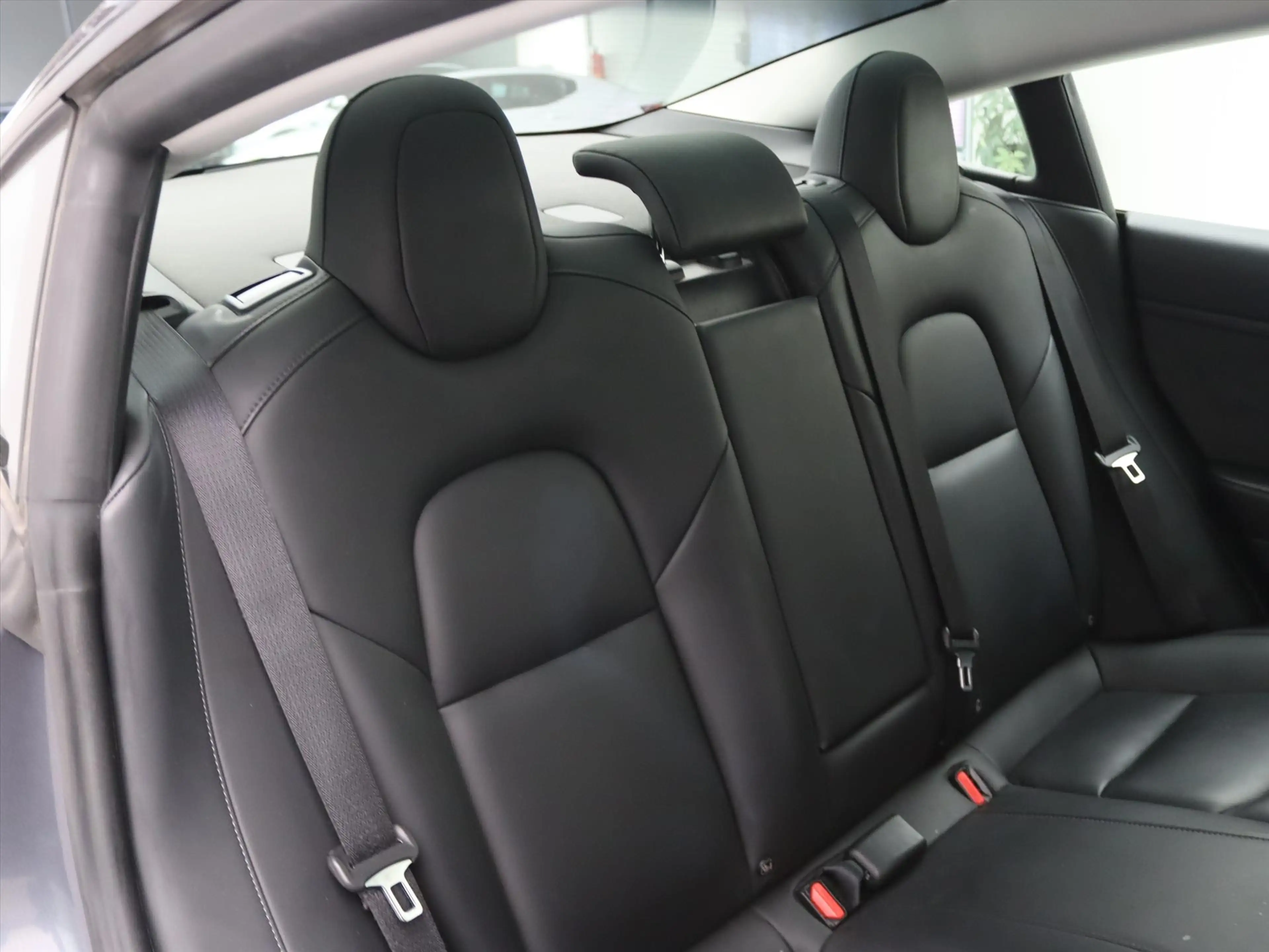 Tesla Model 3 Standard RWD Plus FACELIFT 90,6% SoH [ LFP-ACCU+WA — photo 14