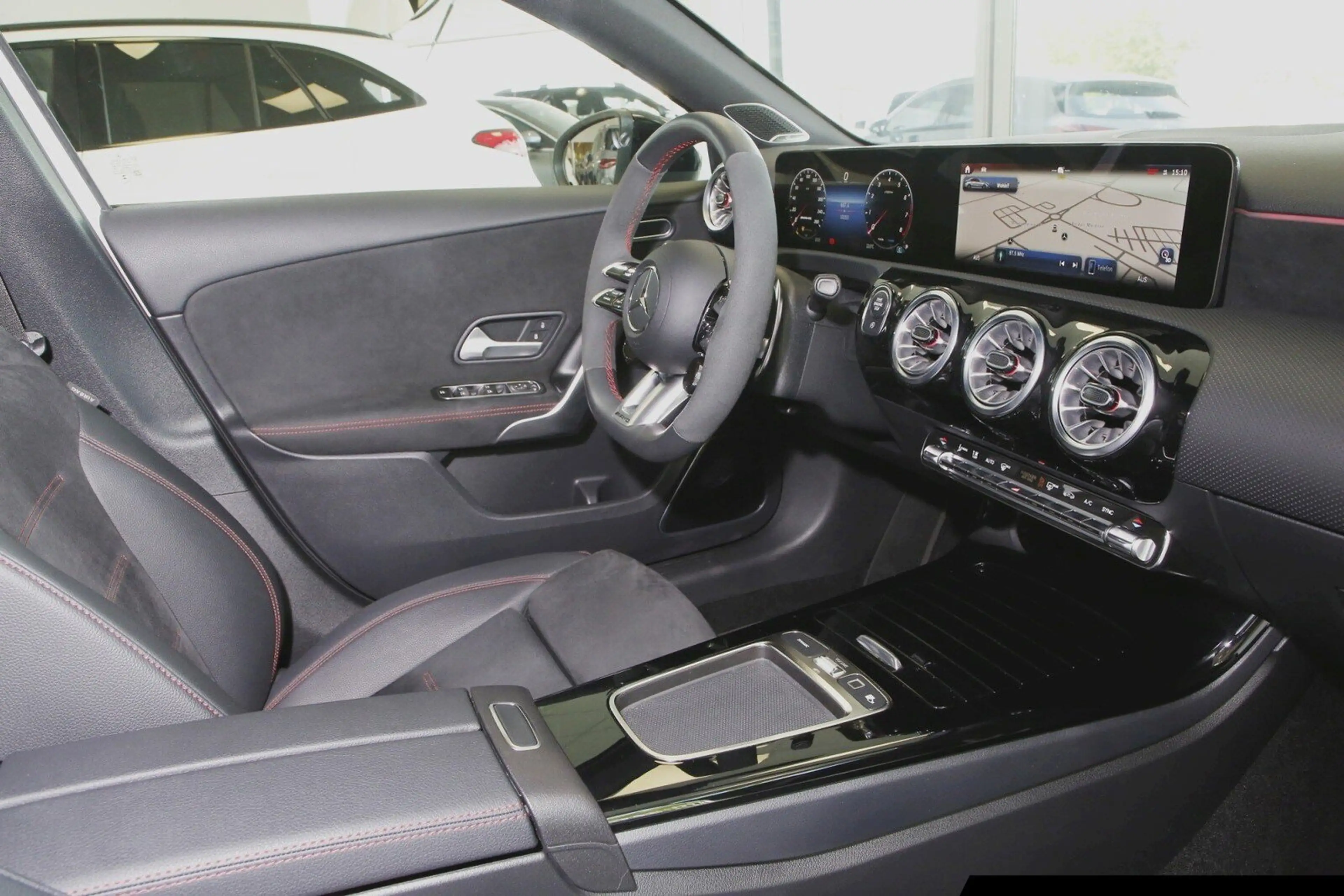 Mercedes-Benz A 35 AMG A35 4M Limousine AMG 360°/Burmes/Night/Aeropaket — photo 8