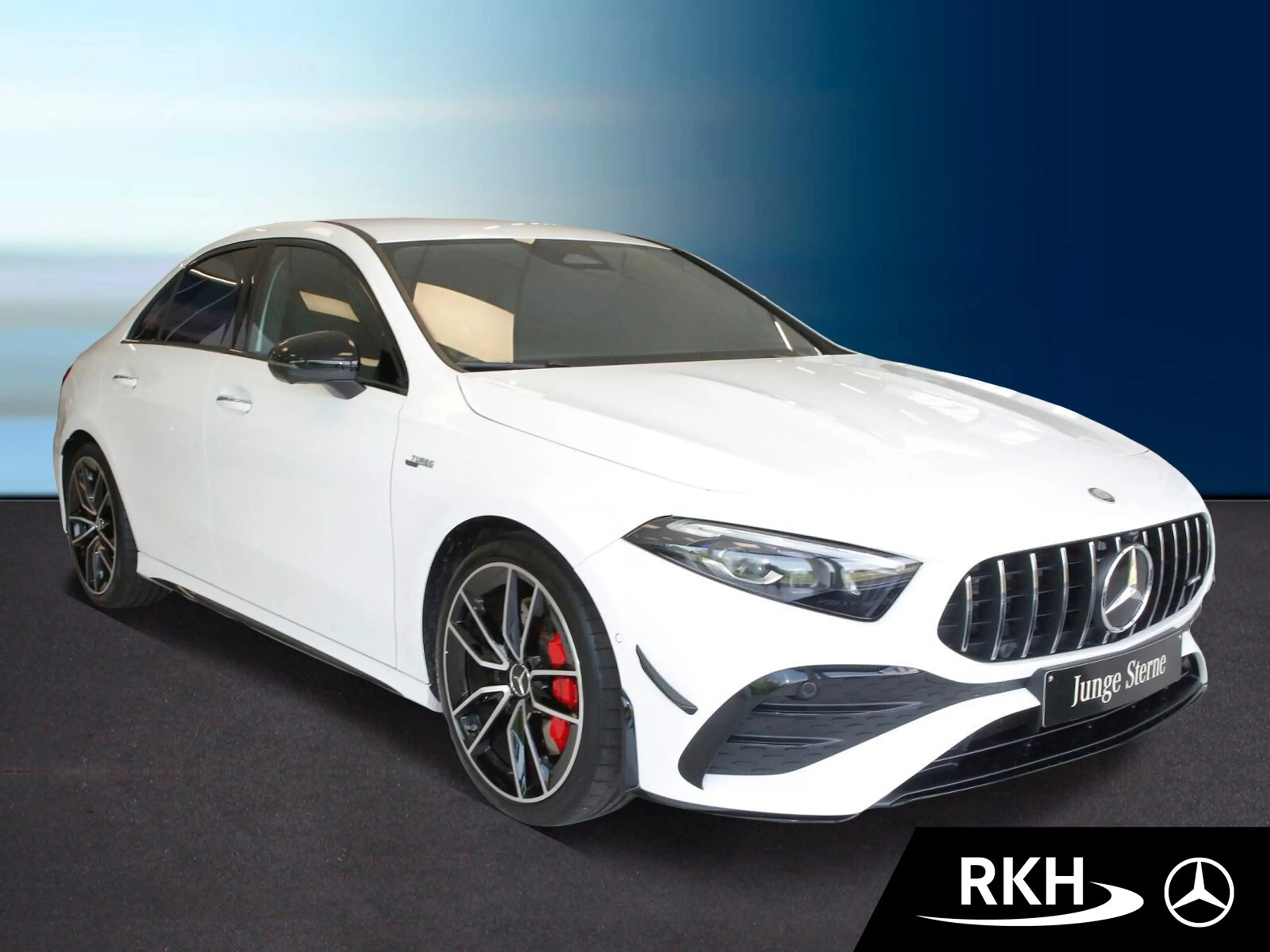 Mercedes-Benz A 35 AMG A35 4M Limousine AMG 360°/Burmes/Night/Aeropaket — photo 2