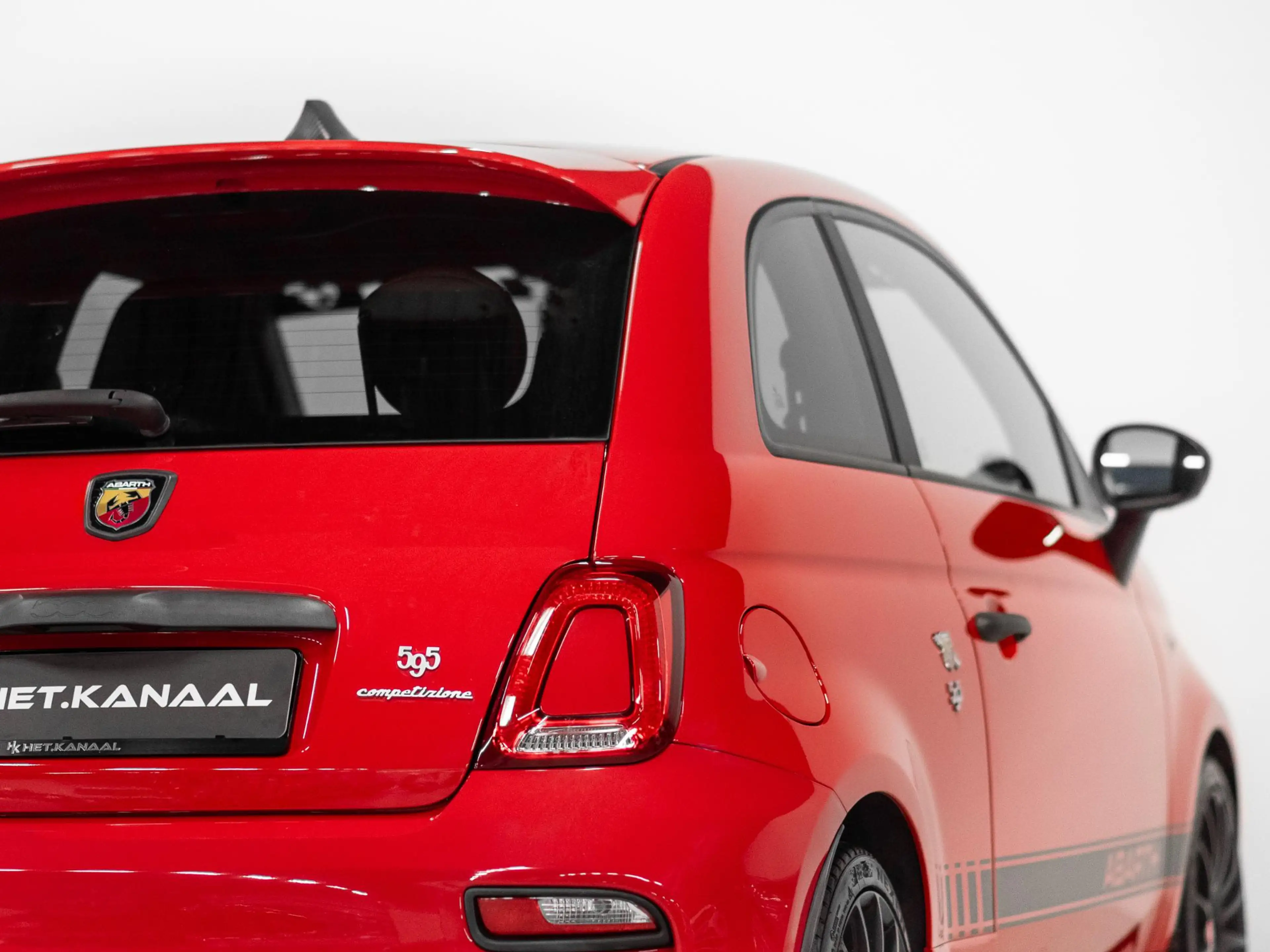 Fiat 500 Abarth 1.4 T-Jet Competizione 70th Anniversary Carplay Le — photo 9