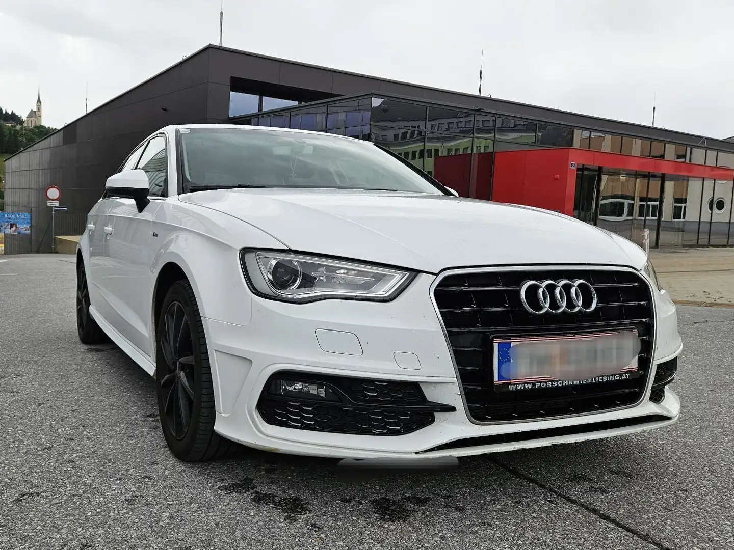Audi A3 Sportback Weiß - 2
