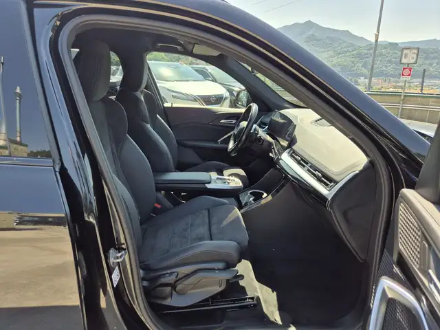 BMW X1 view 9