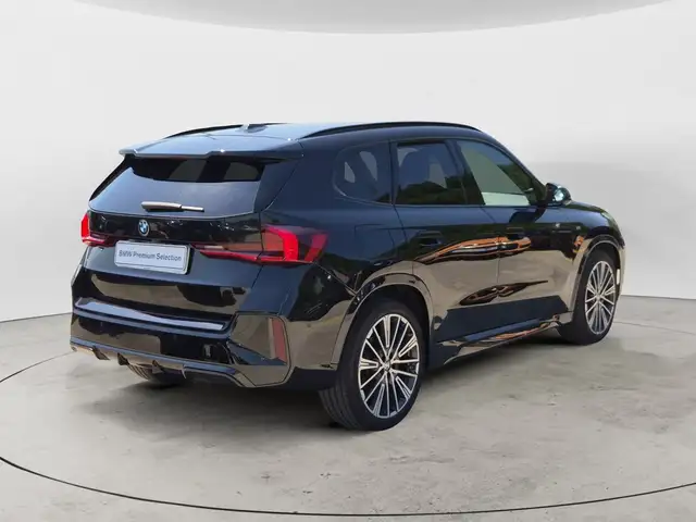 BMW X1 view 4