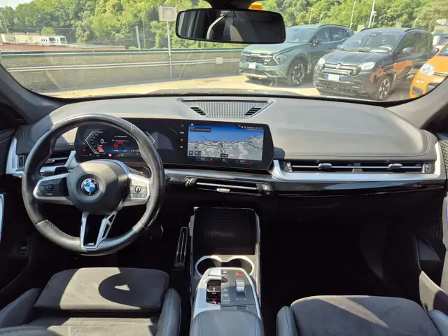 BMW X1 view 8