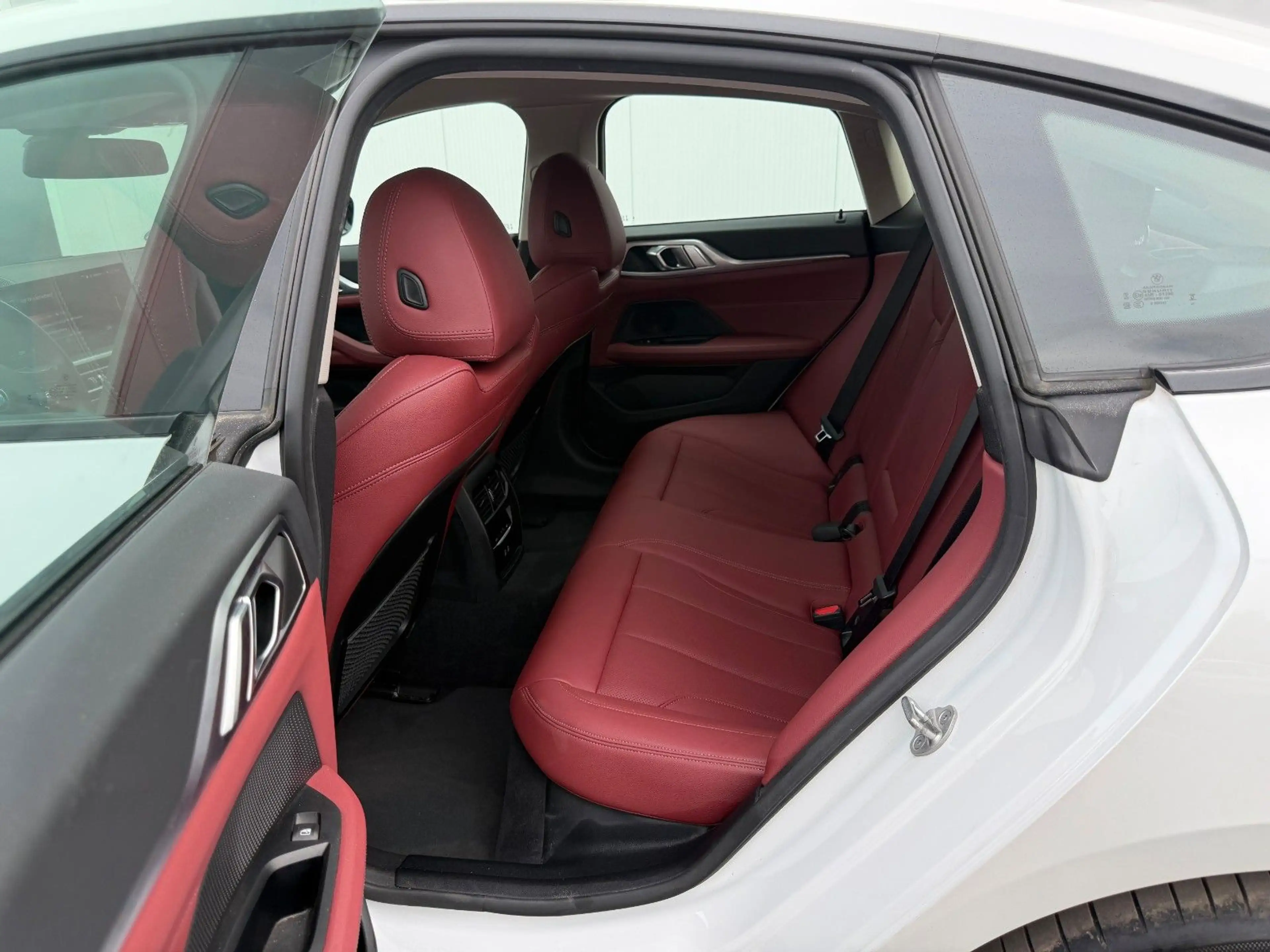 BMW i4 Gran Coupe 35 eDrive LED 360GRAD KAMERA KEYL. — photo 15