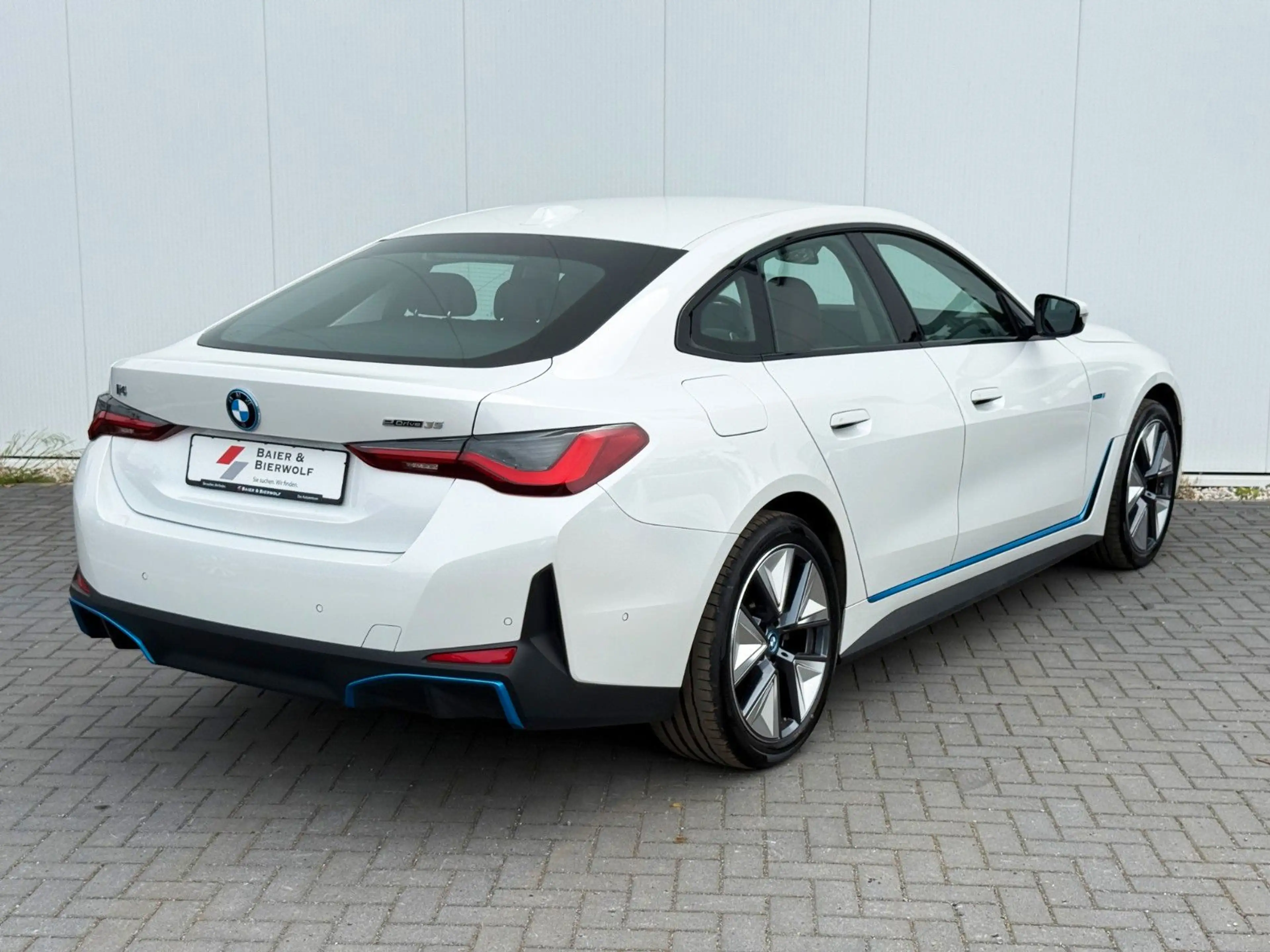 BMW i4 Gran Coupe 35 eDrive LED 360GRAD KAMERA KEYL. — photo 4