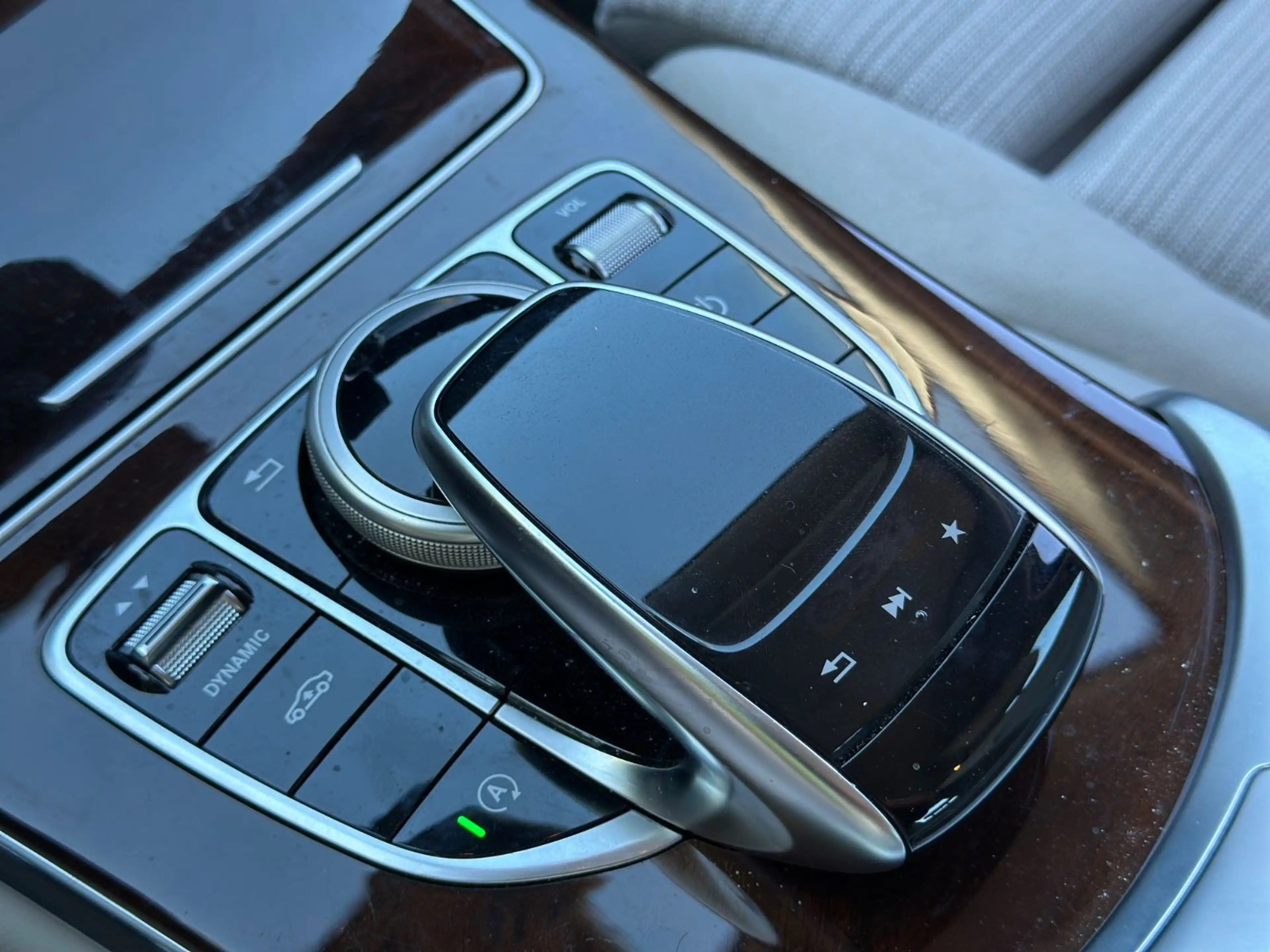 Mercedes-Benz C 300 Lim. Aut. Exclusive *1.Hand *AHK * LED * — photo 10