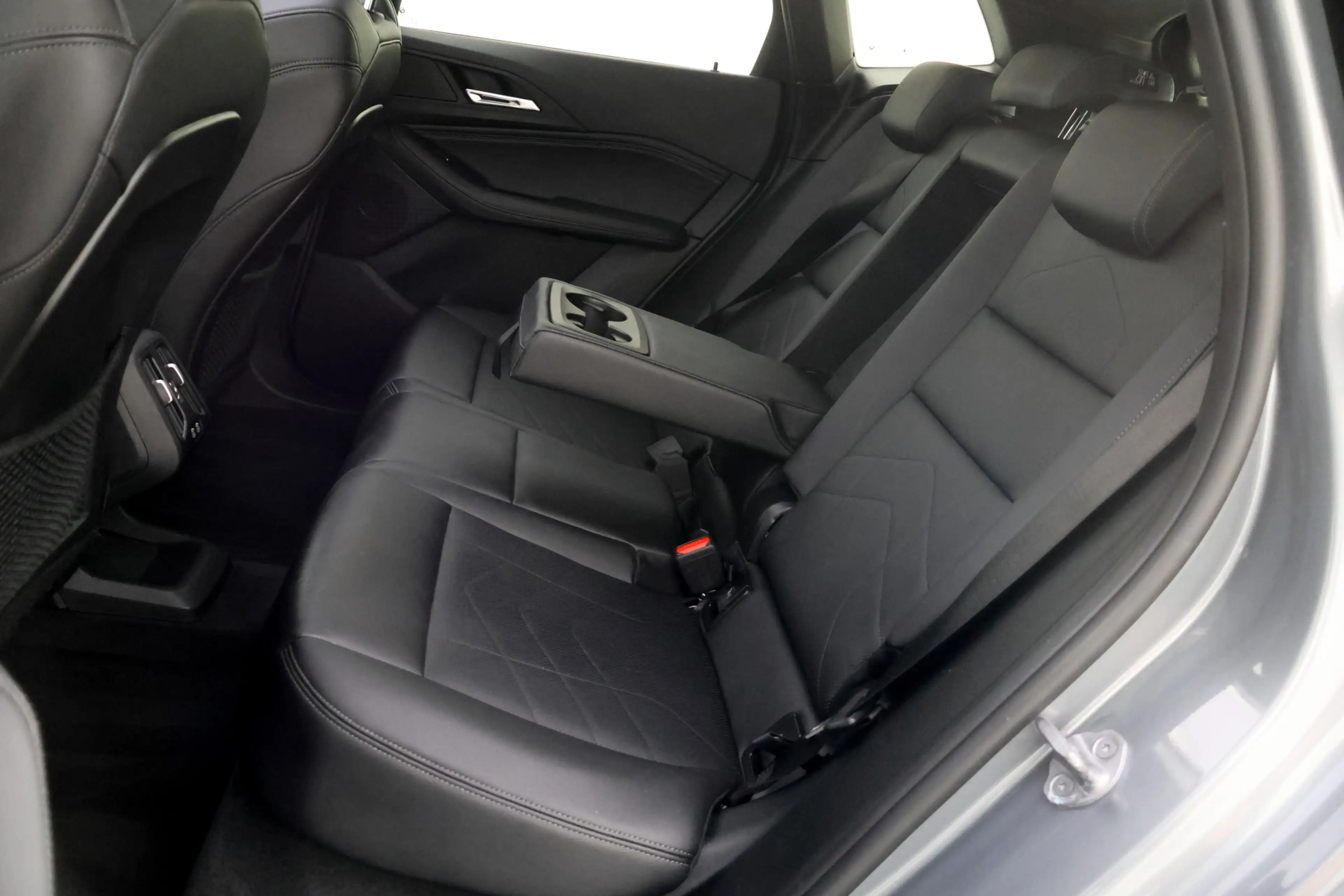 BMW 225 2-serie Active Tourer 225e xDr. LUXURY LINE PANO | — photo 11