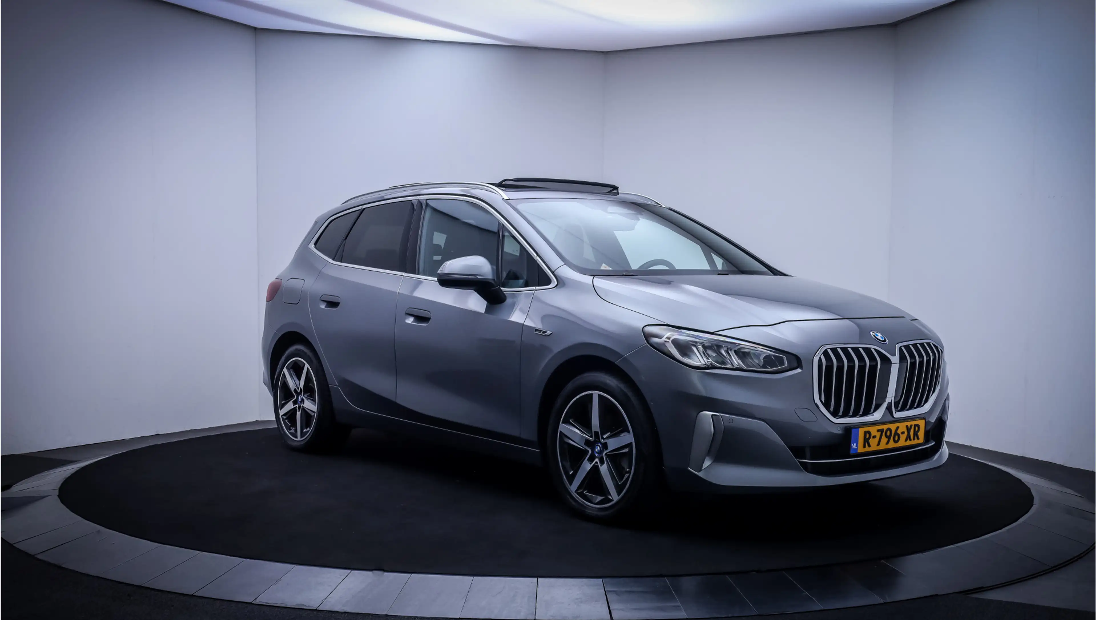 BMW 225 2-serie Active Tourer 225e xDr. LUXURY LINE PANO | — photo 3