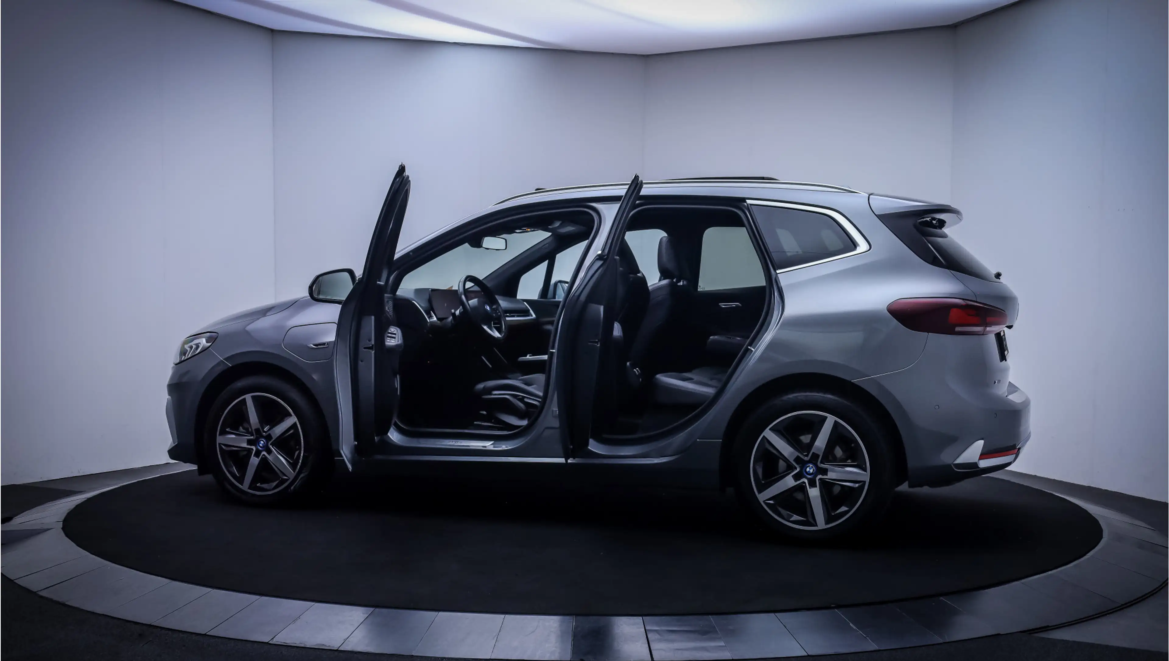 BMW 225 2-serie Active Tourer 225e xDr. LUXURY LINE PANO | — photo 9