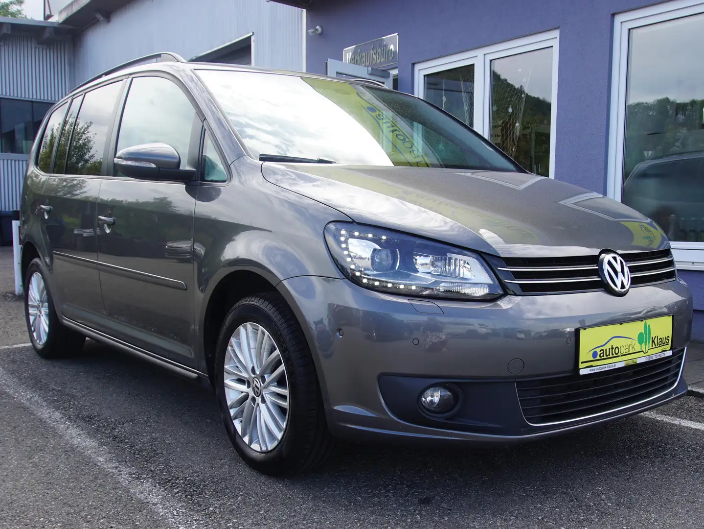 Volkswagen Touran Comfortline BMT Grau - 1
