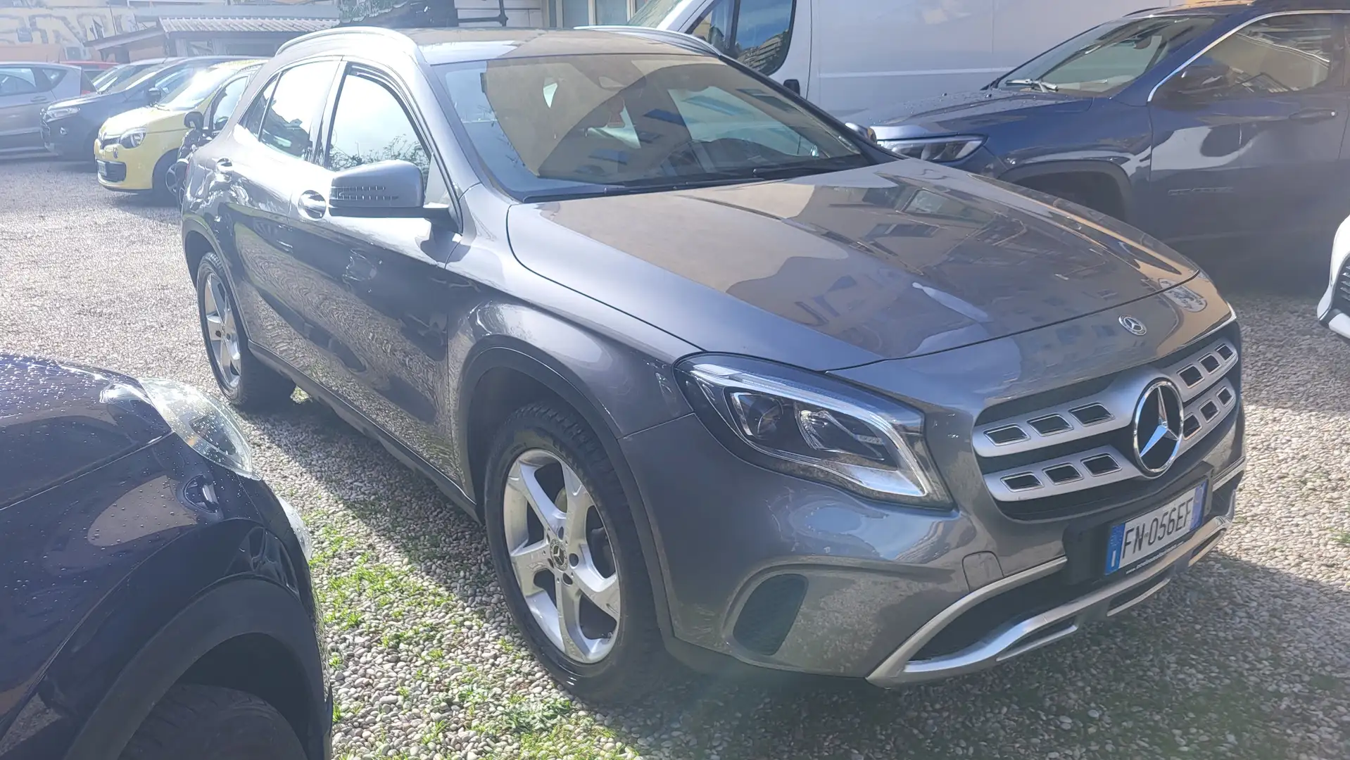 Mercedes-Benz GLA 200 GLA-X156 2017 d Sport auto Gris - 1
