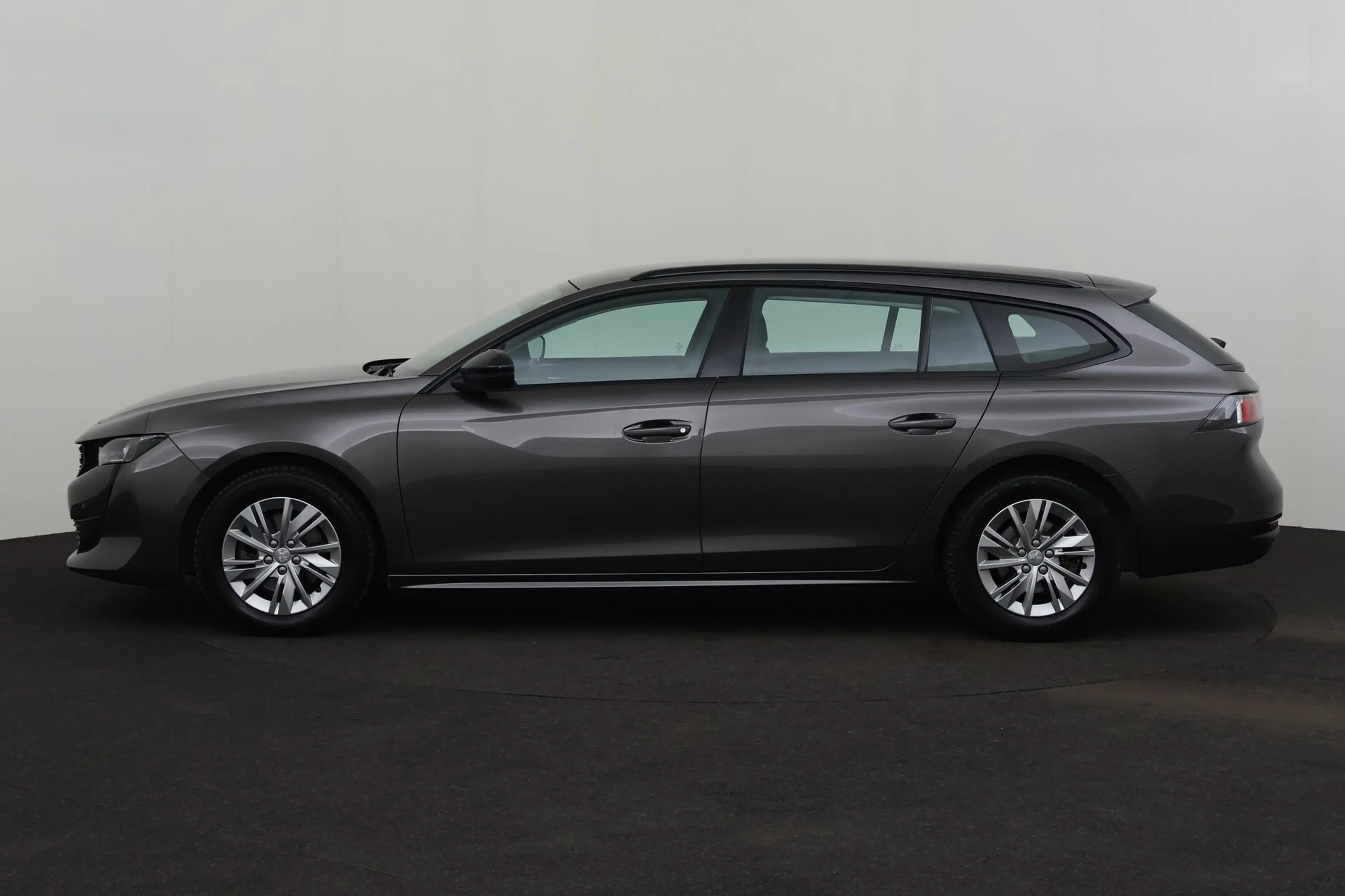 Peugeot 508 SW 1.5 BLUEHDI  + GPS + CAMERA + PDC + CRUISE + AL — photo 2
