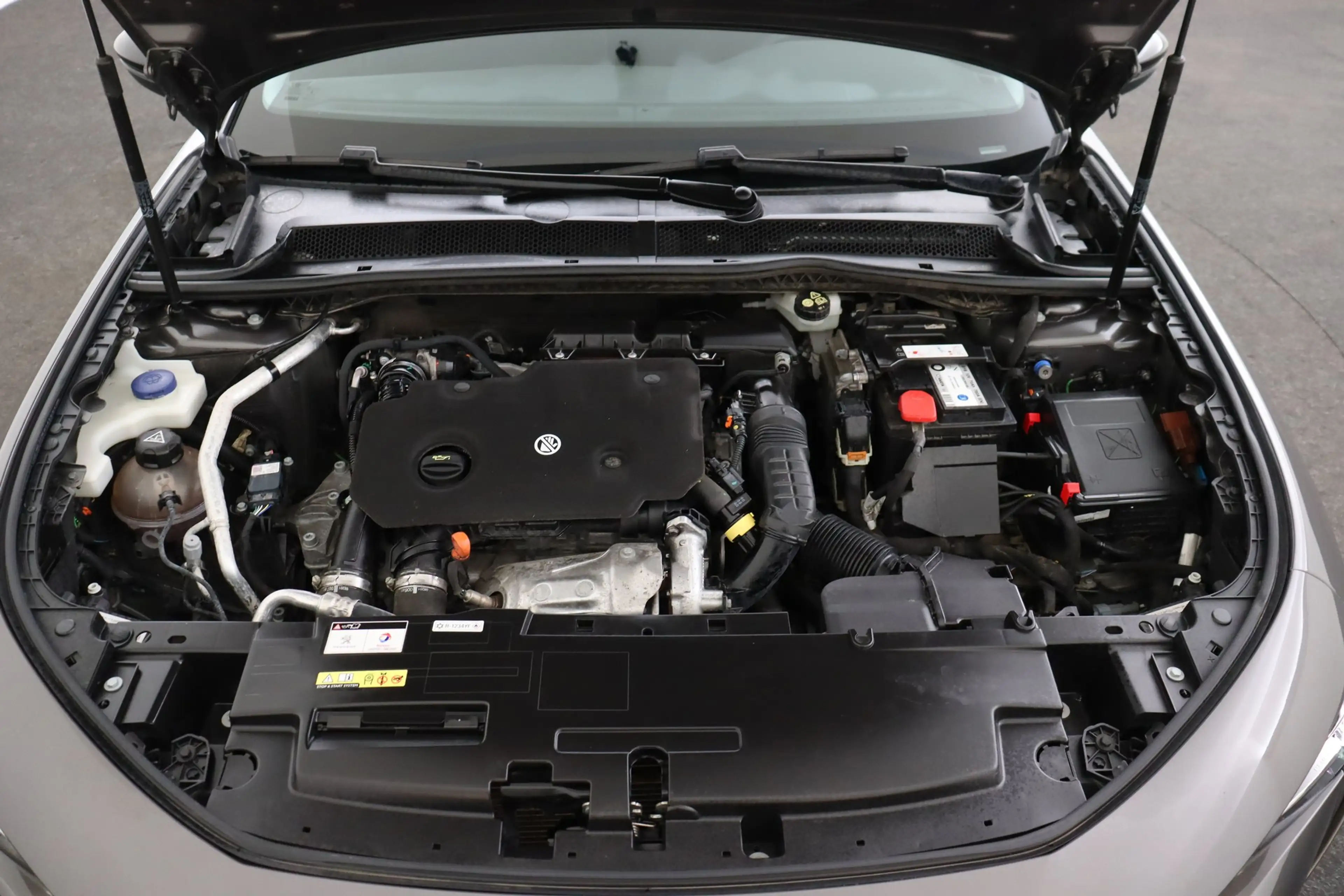 Peugeot 508 SW 1.5 BLUEHDI  + GPS + CAMERA + PDC + CRUISE + AL — photo 14