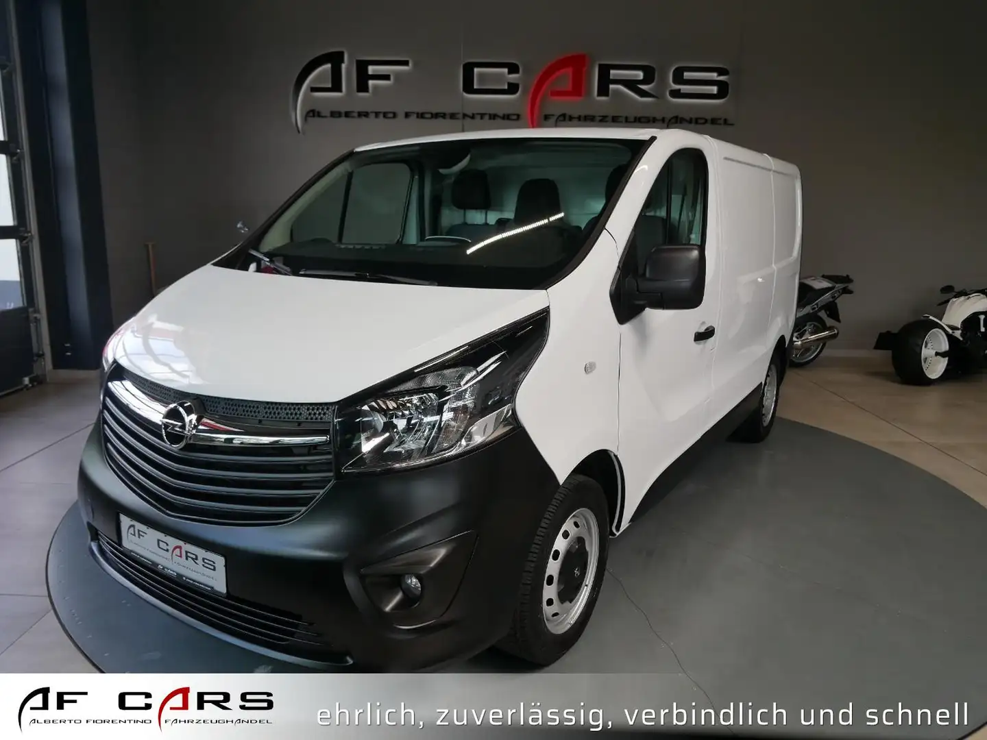 Opel Vivaro B Kasten L1H1 Klima Navi AHK Blanc - 1