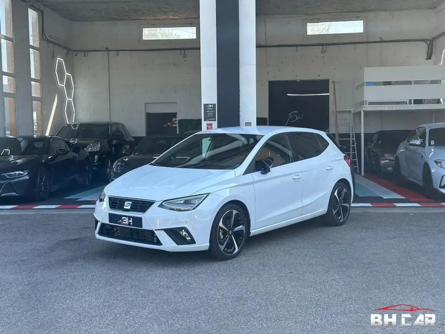 SEAT Ibiza FR 1.5 TSI 150cv XCLUSIVE DSG BVA Blanc - 1