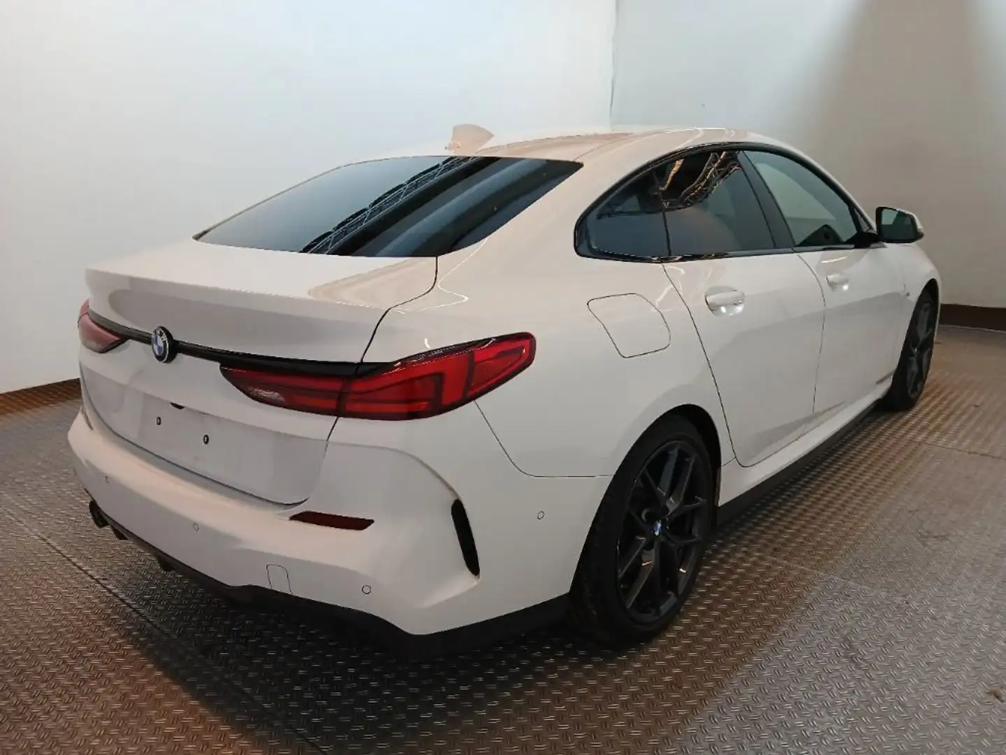 BMW 218 i Gran Coupe M Sport ACC HarmanKardon Weiß - 2