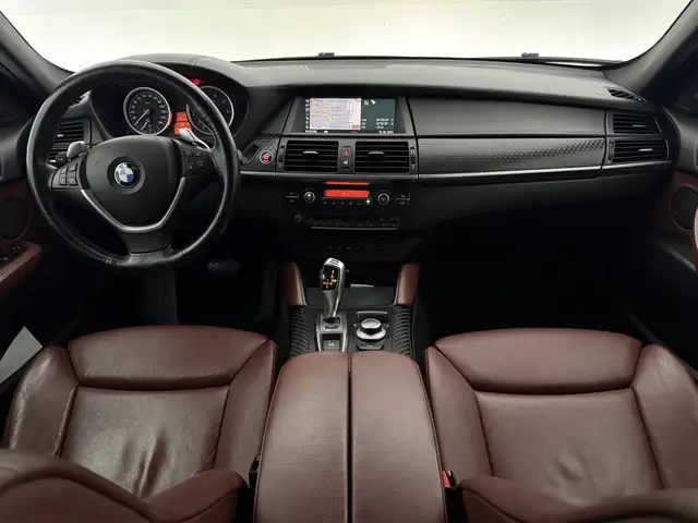 BMW X6 view 2