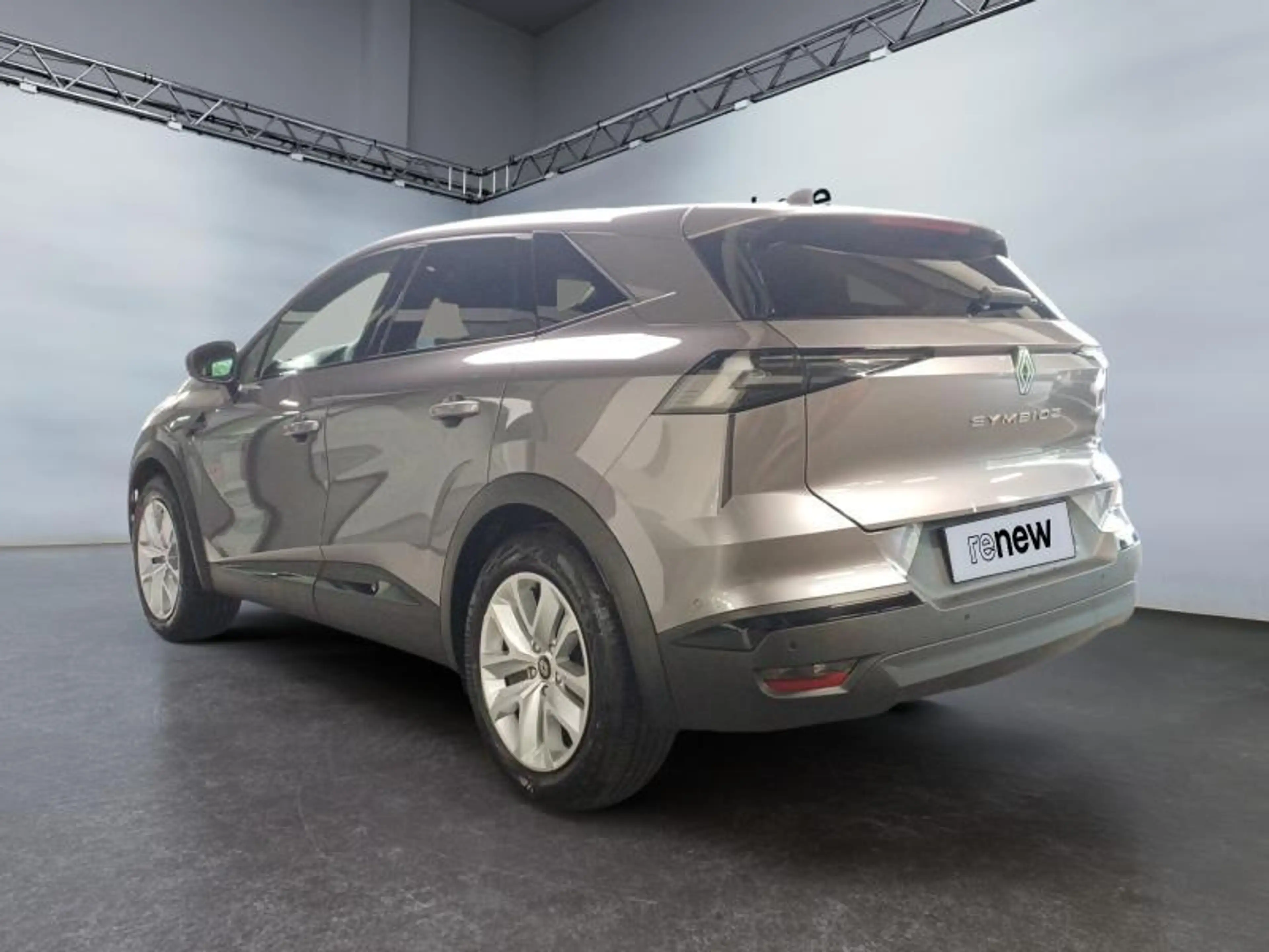 Renault Symbioz 1.6i E-TECH Evolution 145 Hp — photo 5
