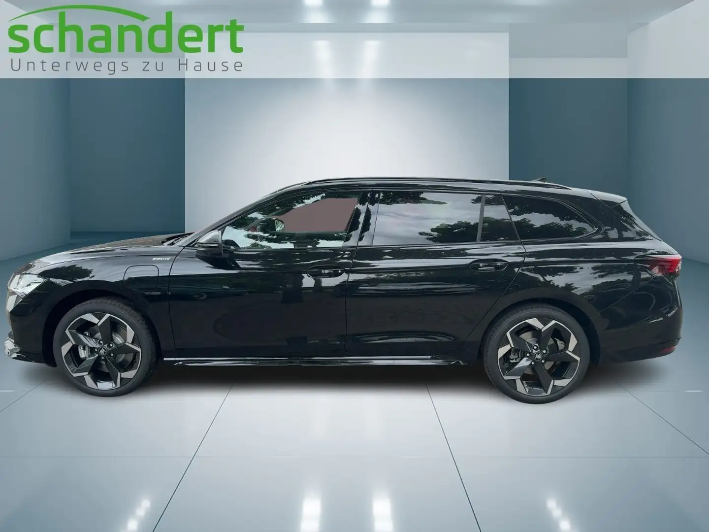 Skoda Superb Combi 1.5 TSI iV Sportline DSG Matrix AHK Pano Zwart - 2