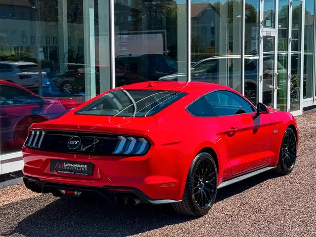 Ford Mustang view 12