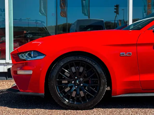 Ford Mustang view 6