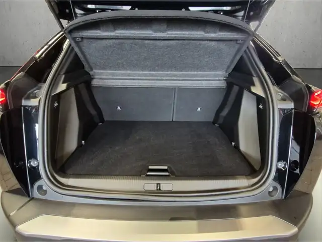 Peugeot 2008 view 7