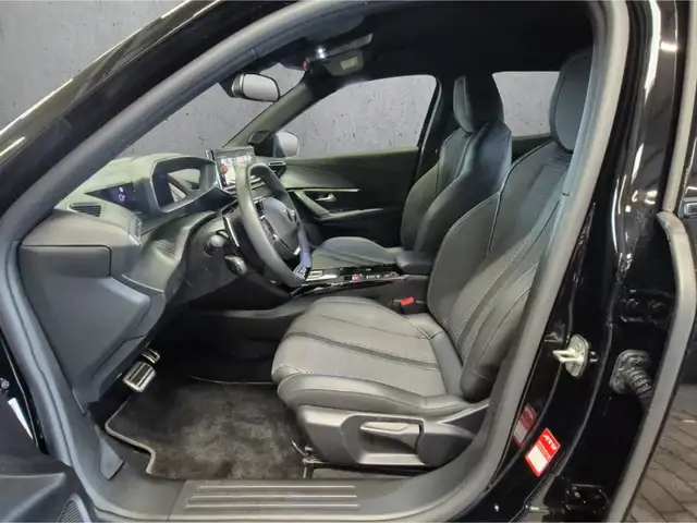 Peugeot 2008 view 9