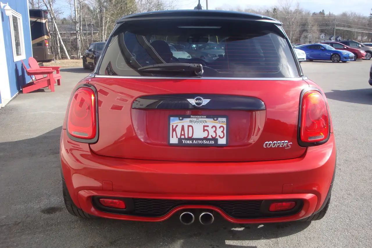 MINI Coupe снимка MINI Coupe