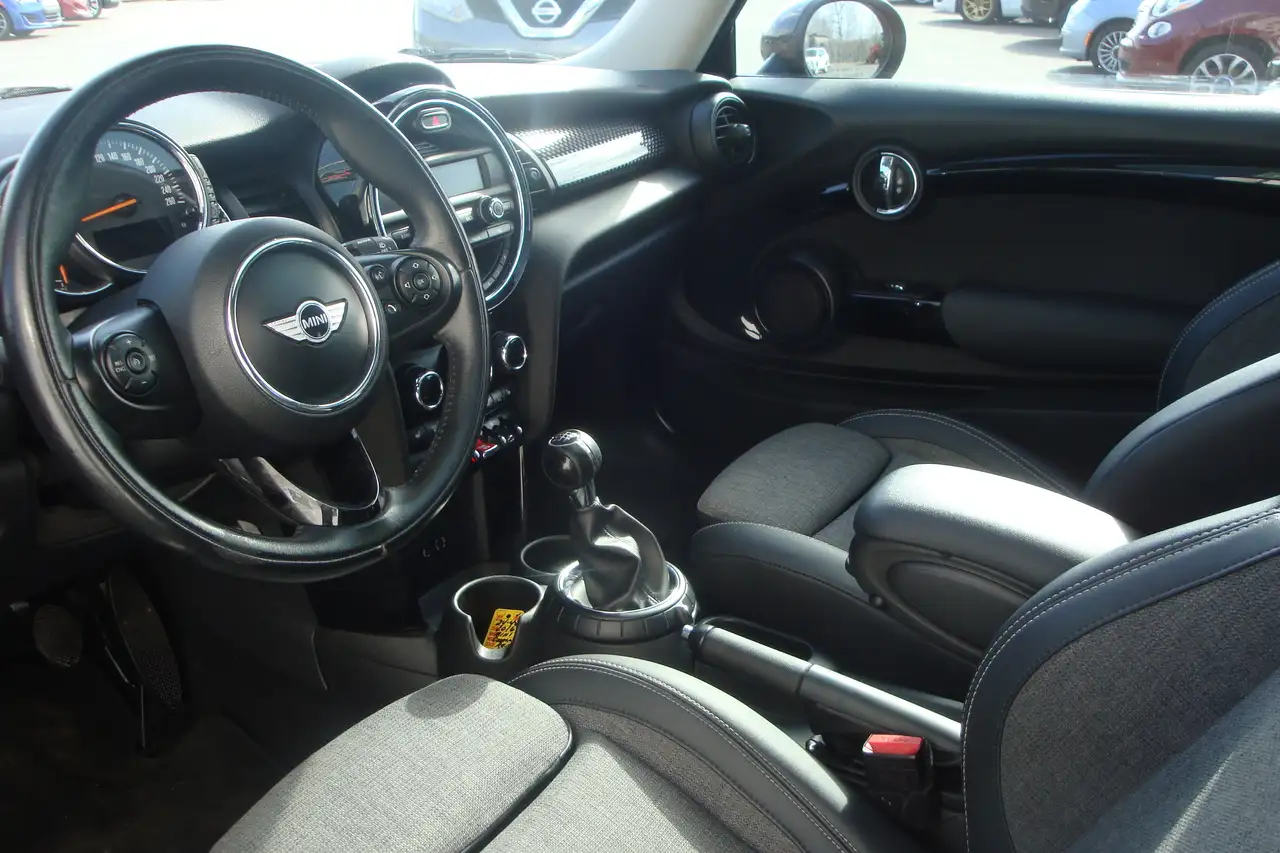 MINI Coupe снимка MINI Coupe