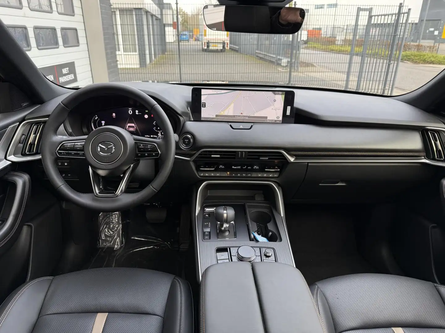 Mazda CX-60 2.5 e-SkyActiv PHEV Homura Plus NIEUW MODEL TREKHA Grijs - 2