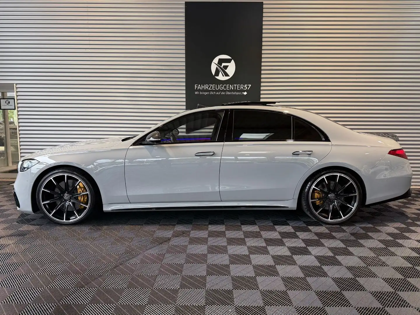 Mercedes-Benz S 580 4MATIC/S63 AMG UMBAU/BURMESTER/360°/ACC Grijs - 2