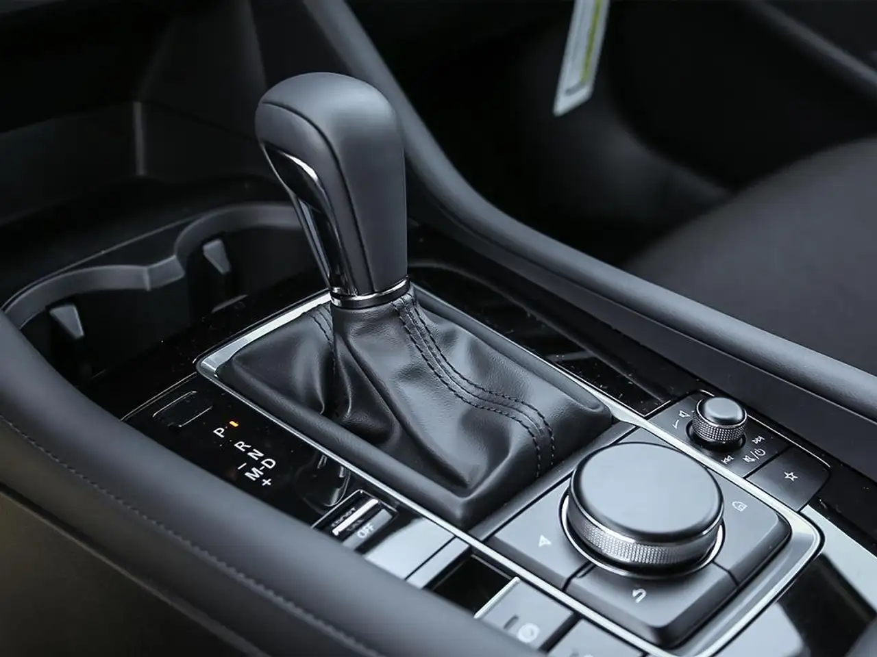 Mazda 3 снимка Mazda 3