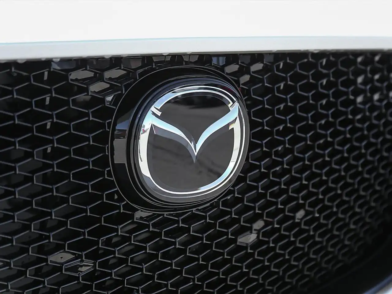 Mazda 3 снимка Mazda 3