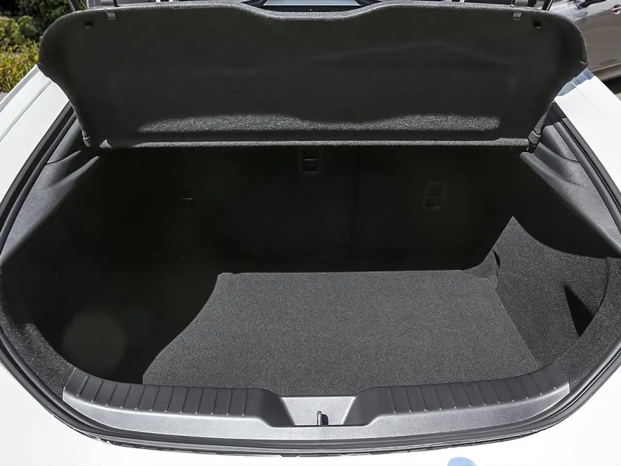 Mazda 3 снимка Mazda 3