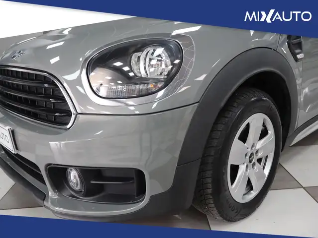 Mini Countryman view 9